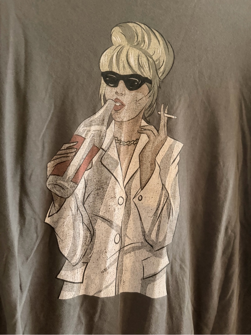 Vintage Y2K Swish Embassy Absolutely Fabulous Patsy Stone Graphic Tee Gray L